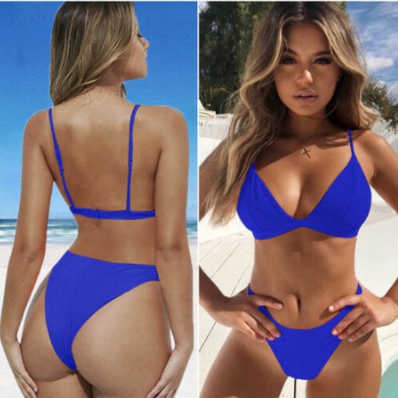 Bikini - Picture 1 of 6
